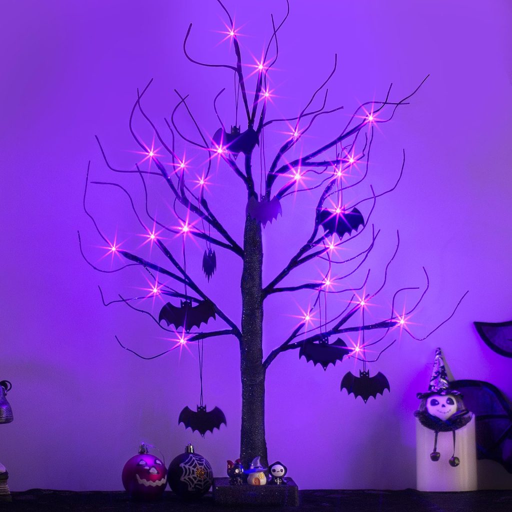 Stylish Black and White Halloween Tree