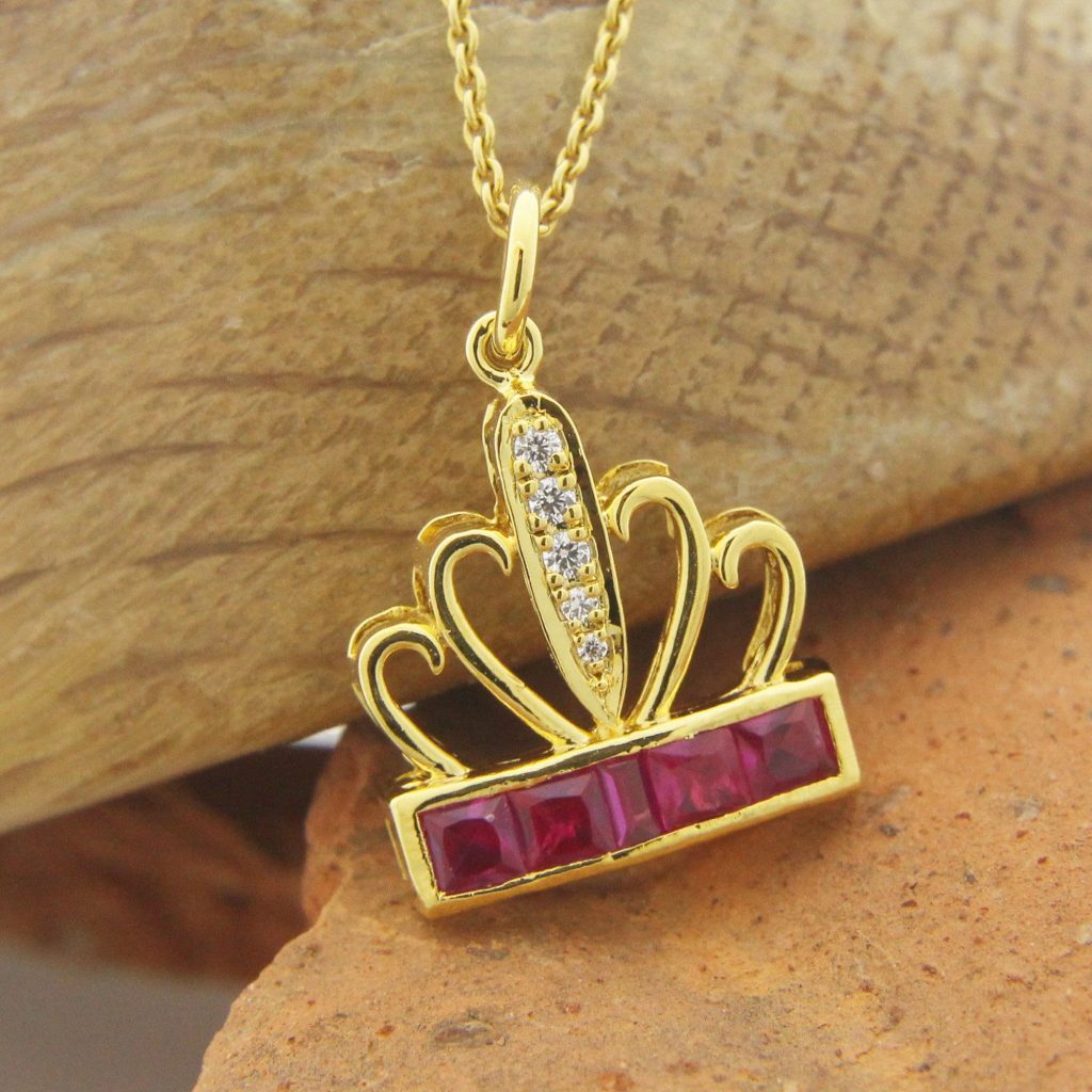 Crowned Queen Pendant