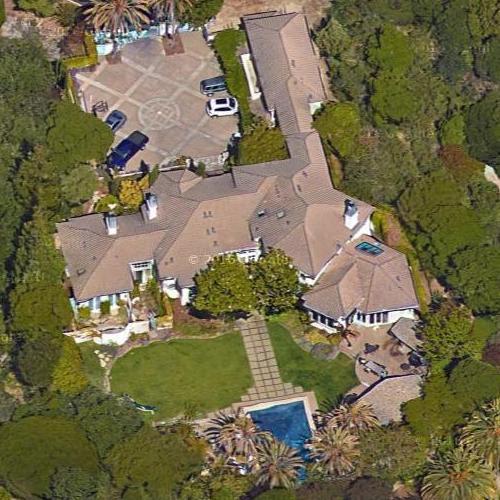 James Hetfield House: An Extravangant Resort