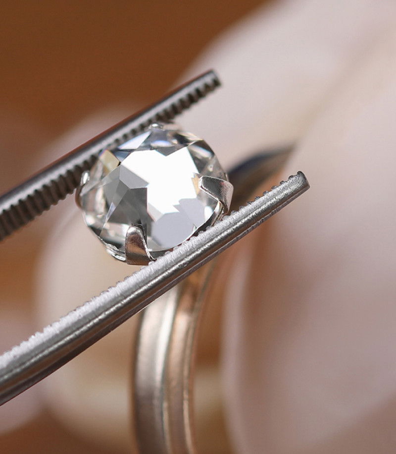 Amora Gem or Moissanite What's the Difference