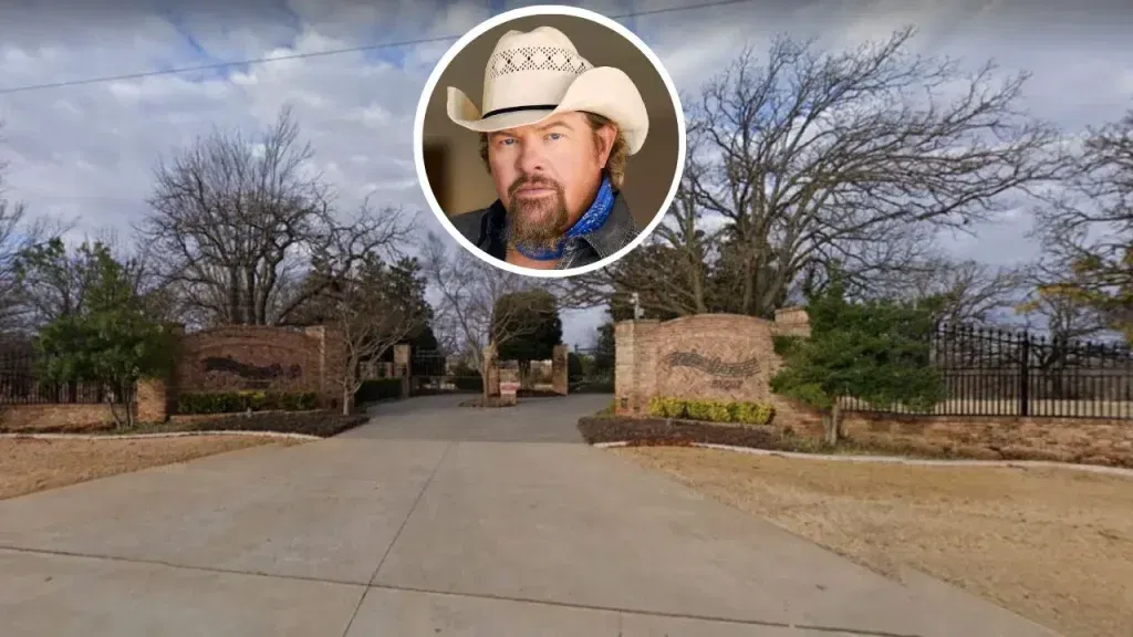 Former Toby Keith House Photos