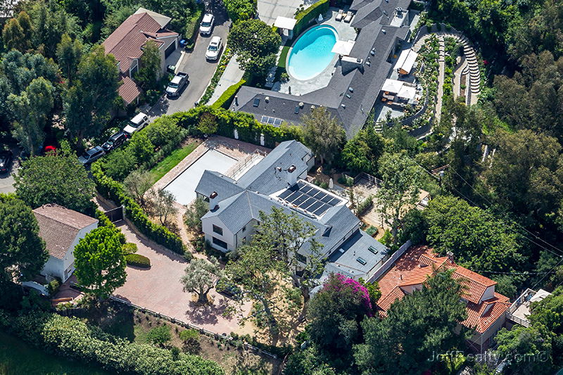 Jason Bateman's Former House Photos