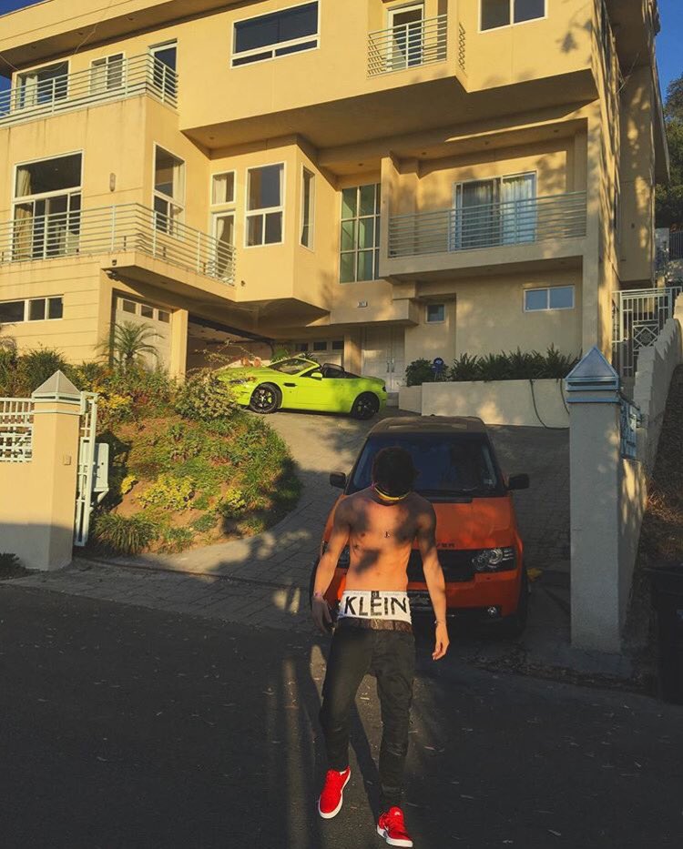 Taylor Caniff: Current House