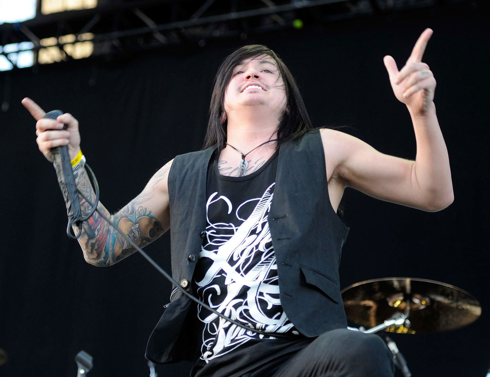 Craig Mabbitt's Vocal Style and Influence