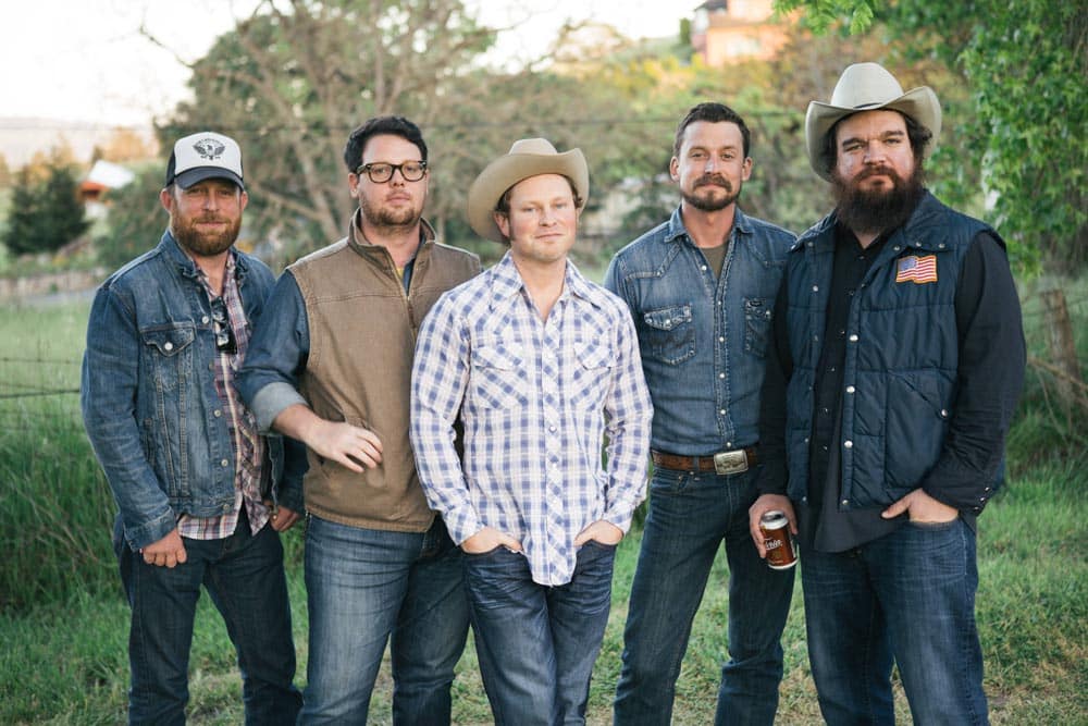 Formation of Turnpike Troubadours and Rise to Fame