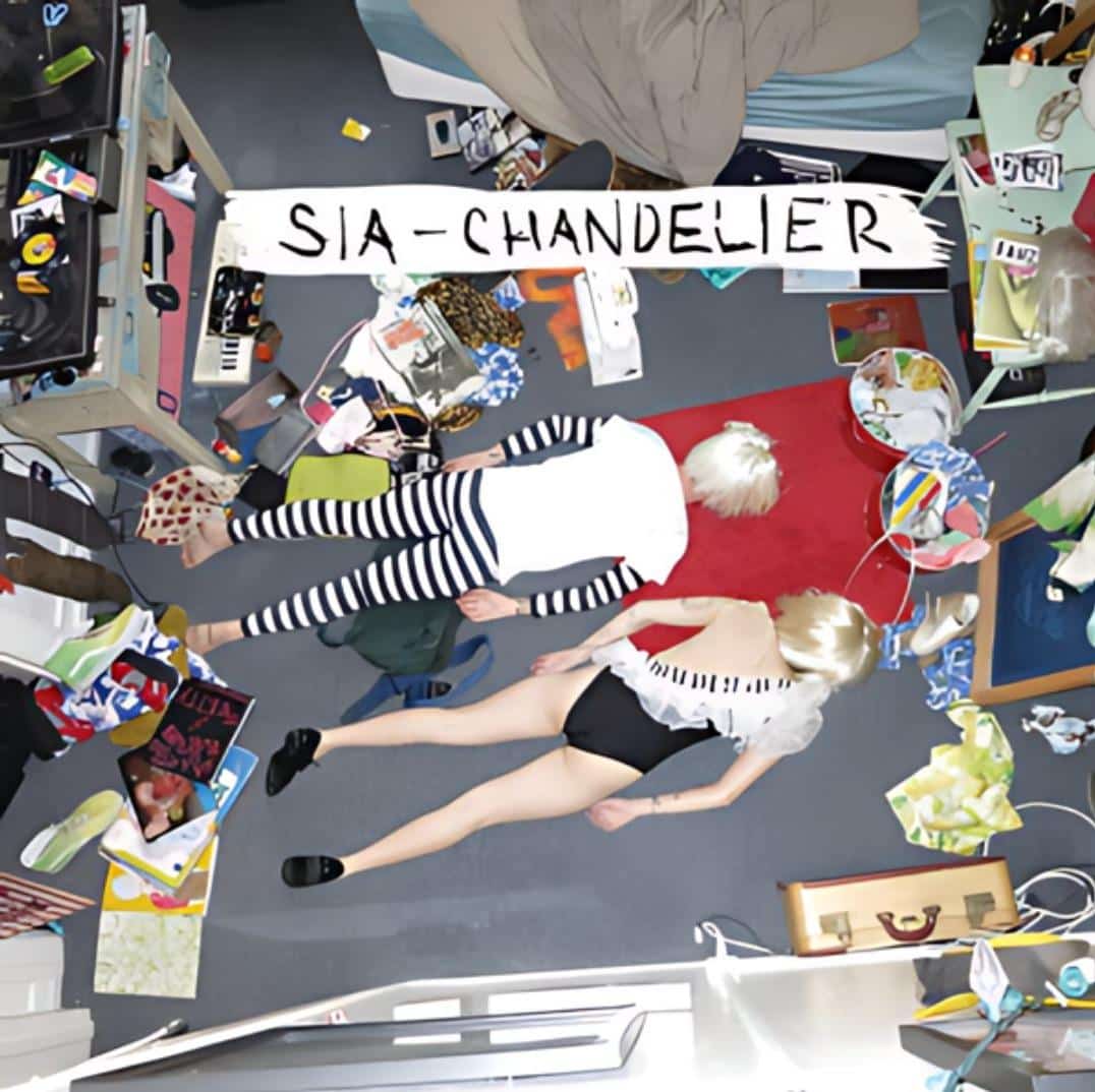 Chandelier_by_Sia