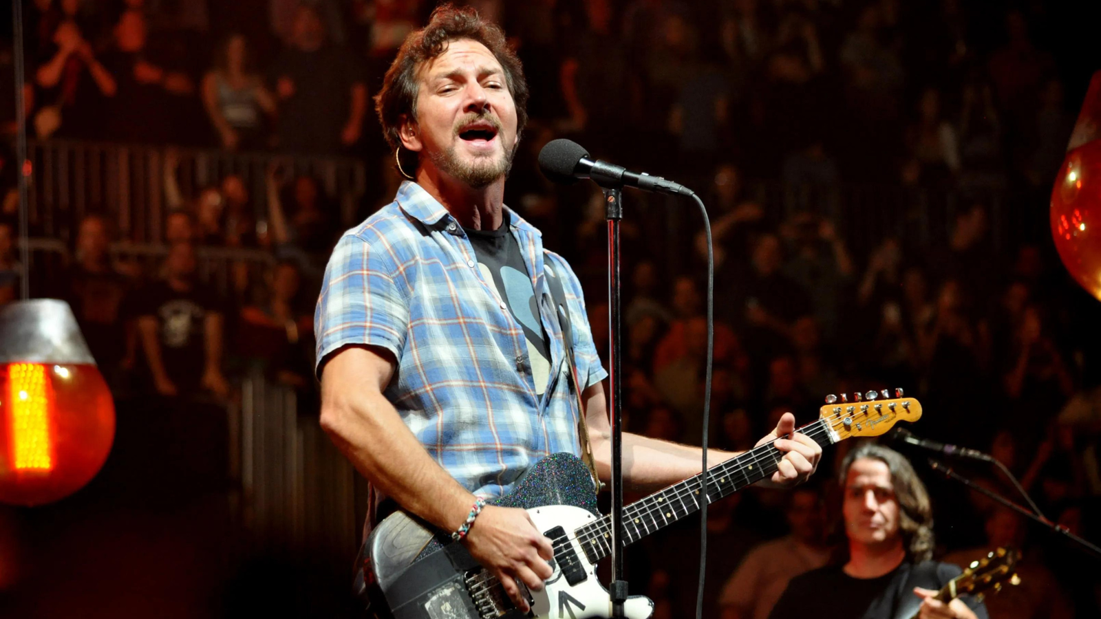 Eddie_Vedder_Pearl_Jam