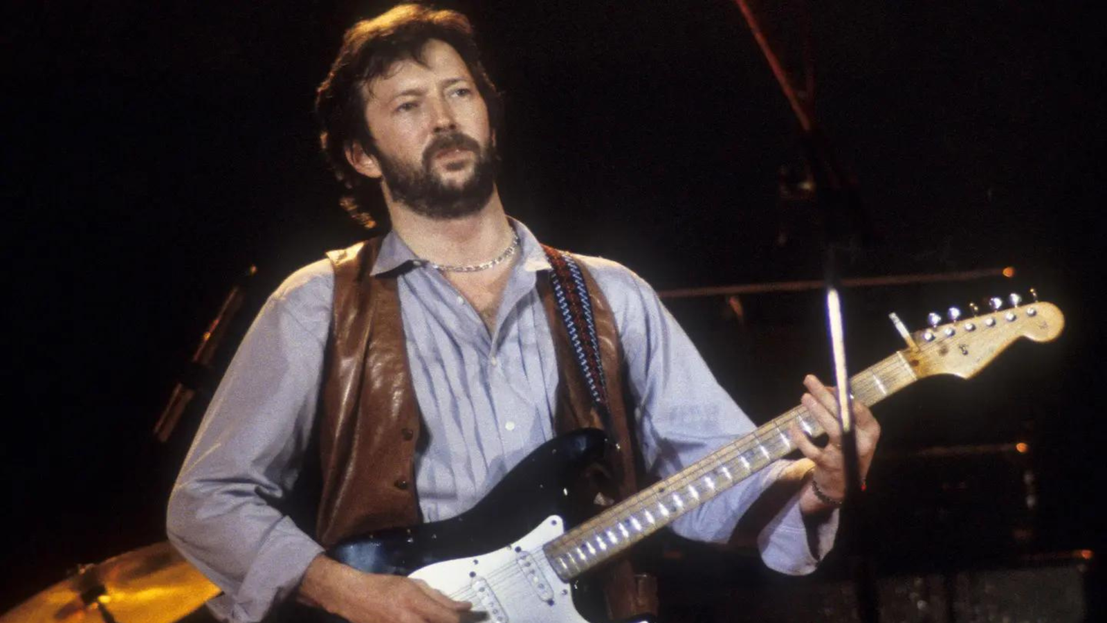 Eric_Clapton_The_Iconic_Bridge_Between_Blues_and_Rock