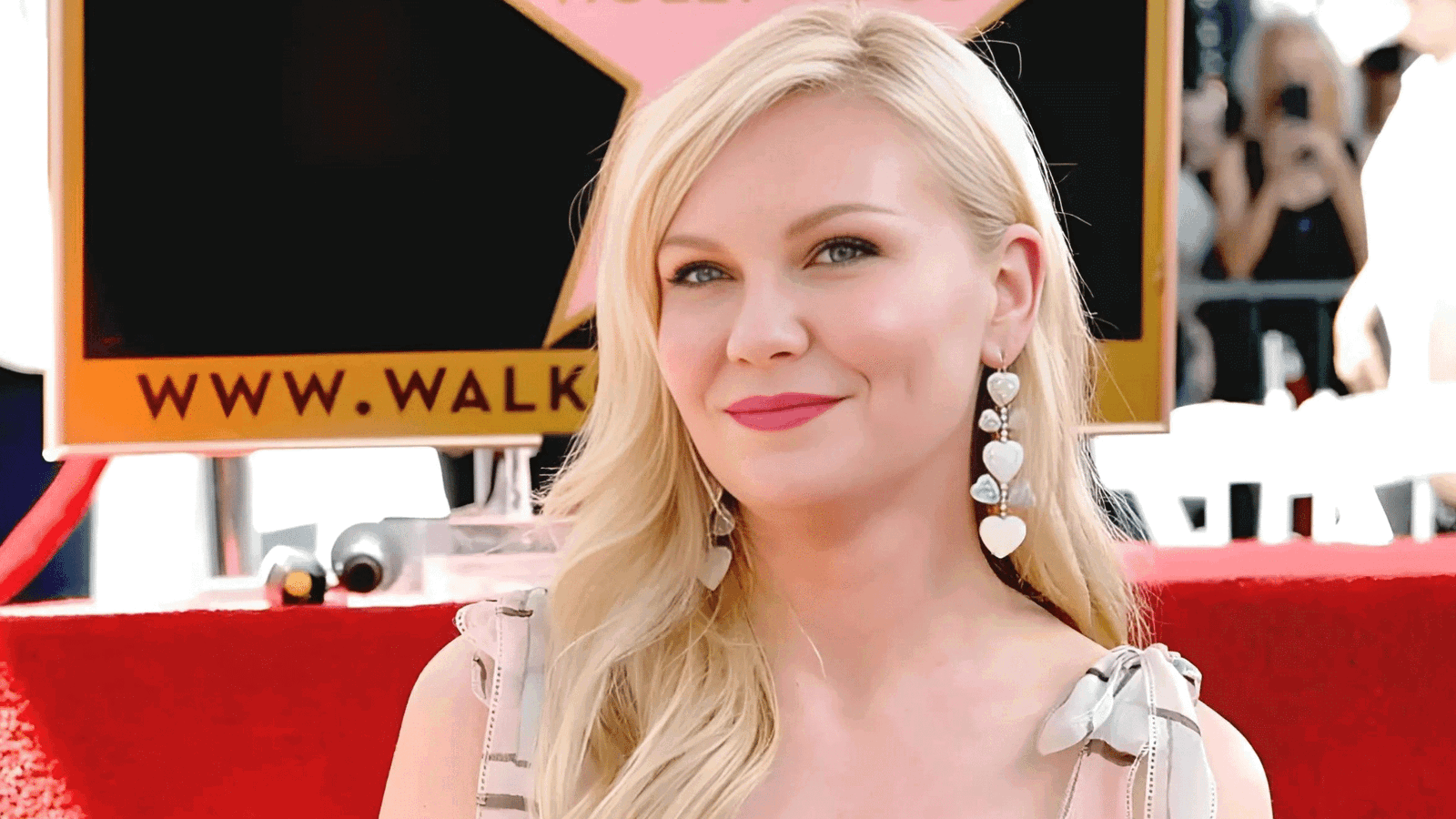 Interesting_Facts_About_Kirsten_Dunsts_Age_and_Career