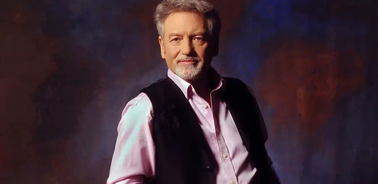 Larry_Gatlin