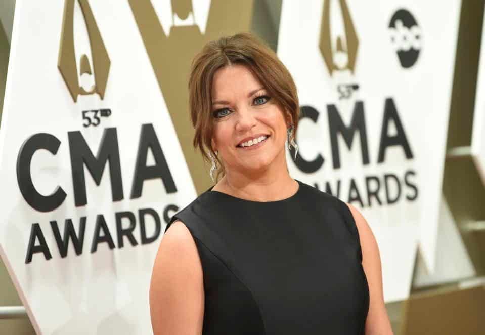 Martina_McBride_-_Sharon_Kansas_Nashville-based_career