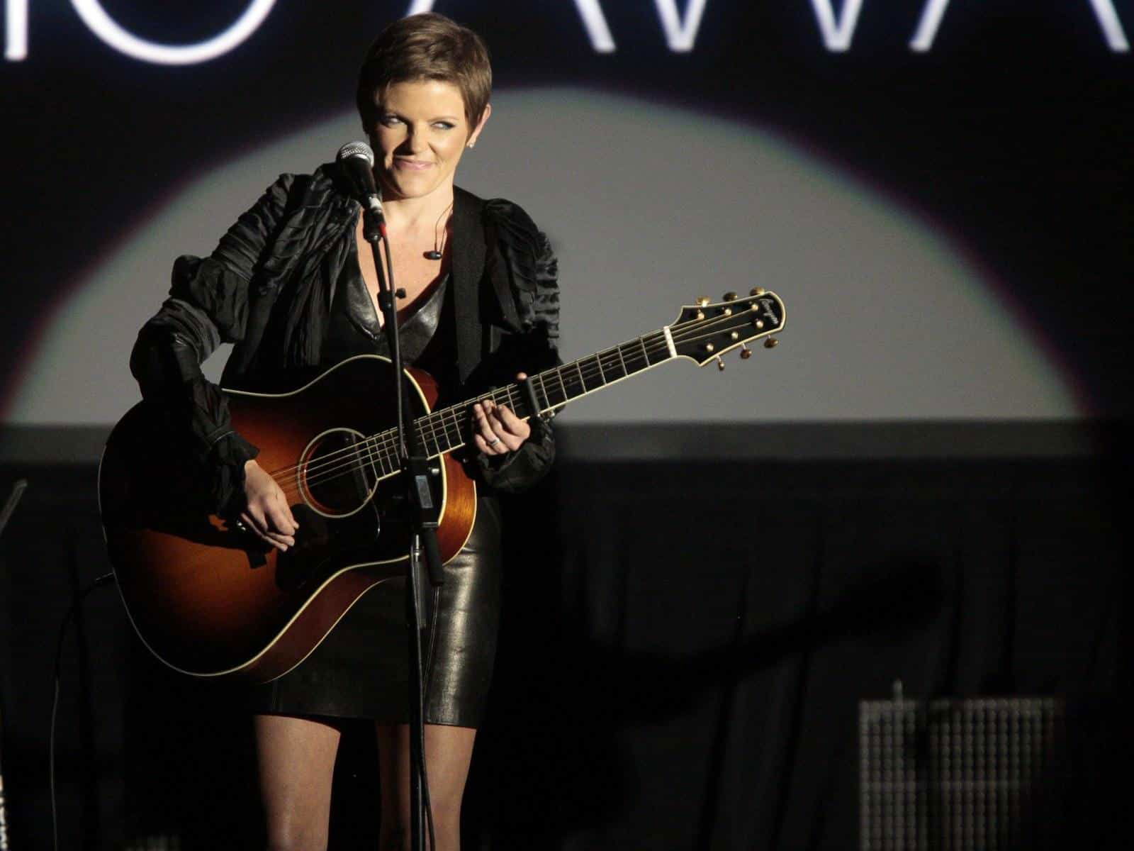 Natalie_Maines_Background