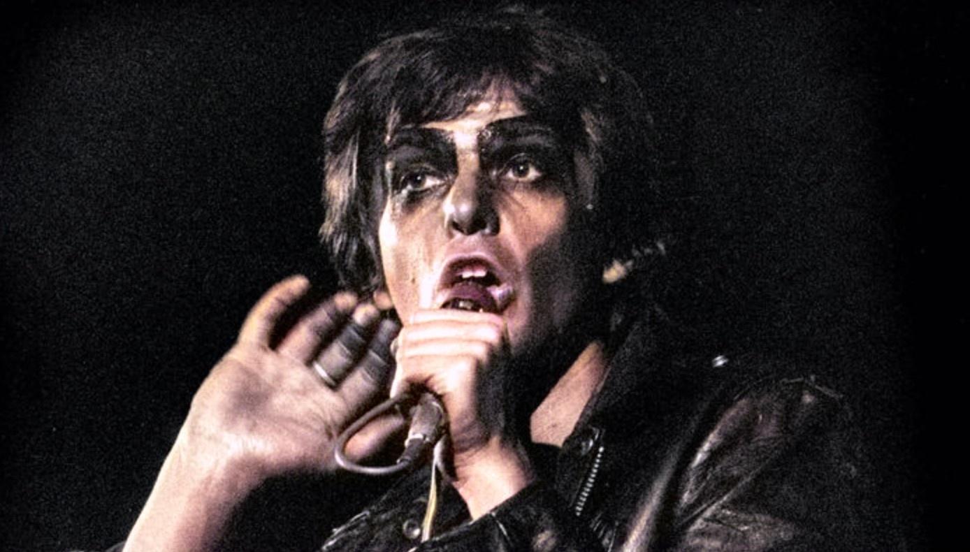 Peter_Gabriel_Genesis