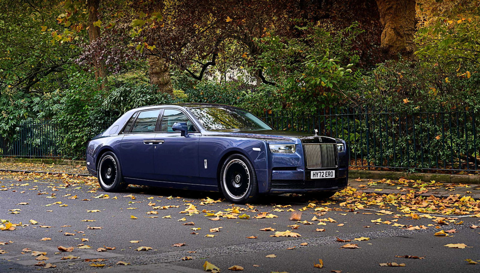 Rolls-Royce_Phantom_2018