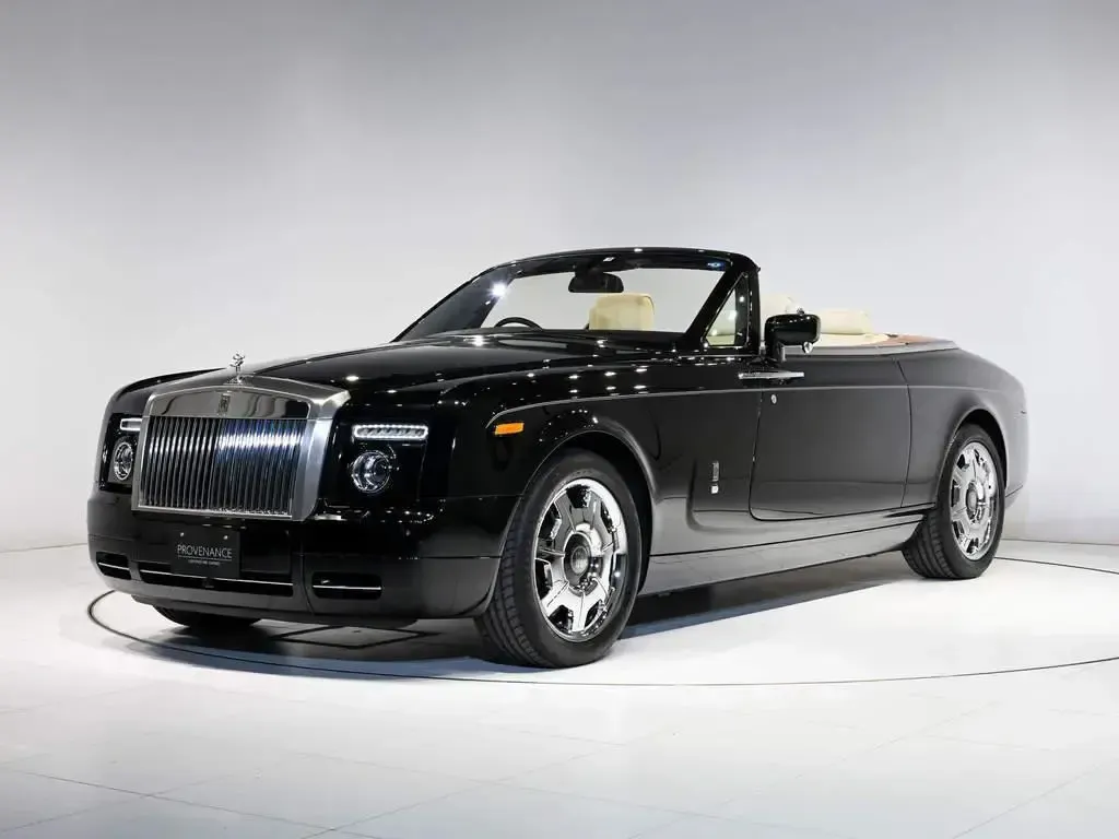 Rolls-Royce_Phantom_Drophead_Coupe