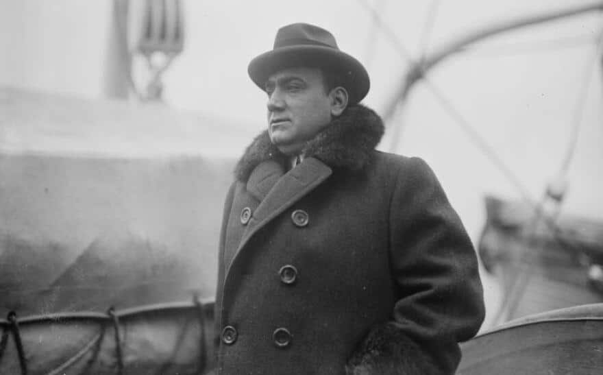 Enrico_Caruso