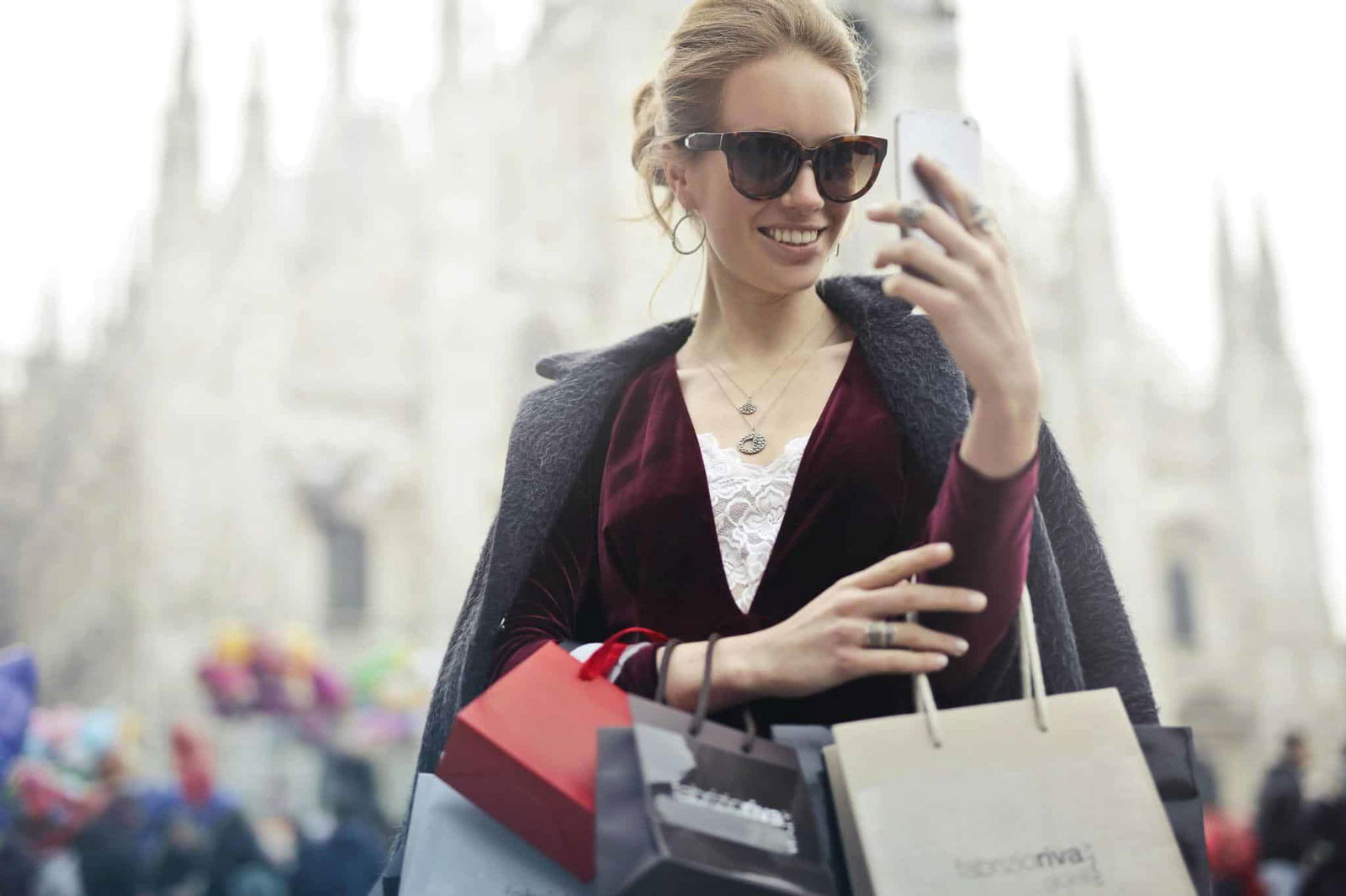 What sunglasses are in style?