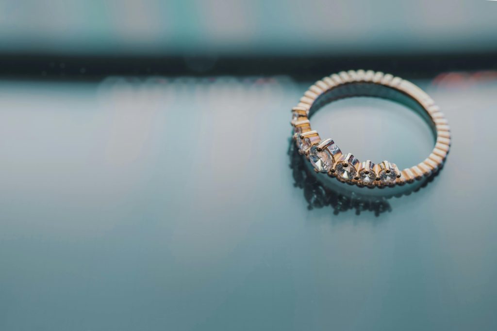 Wedding Ring Rentals: A Practical Solution for Destination Weddings