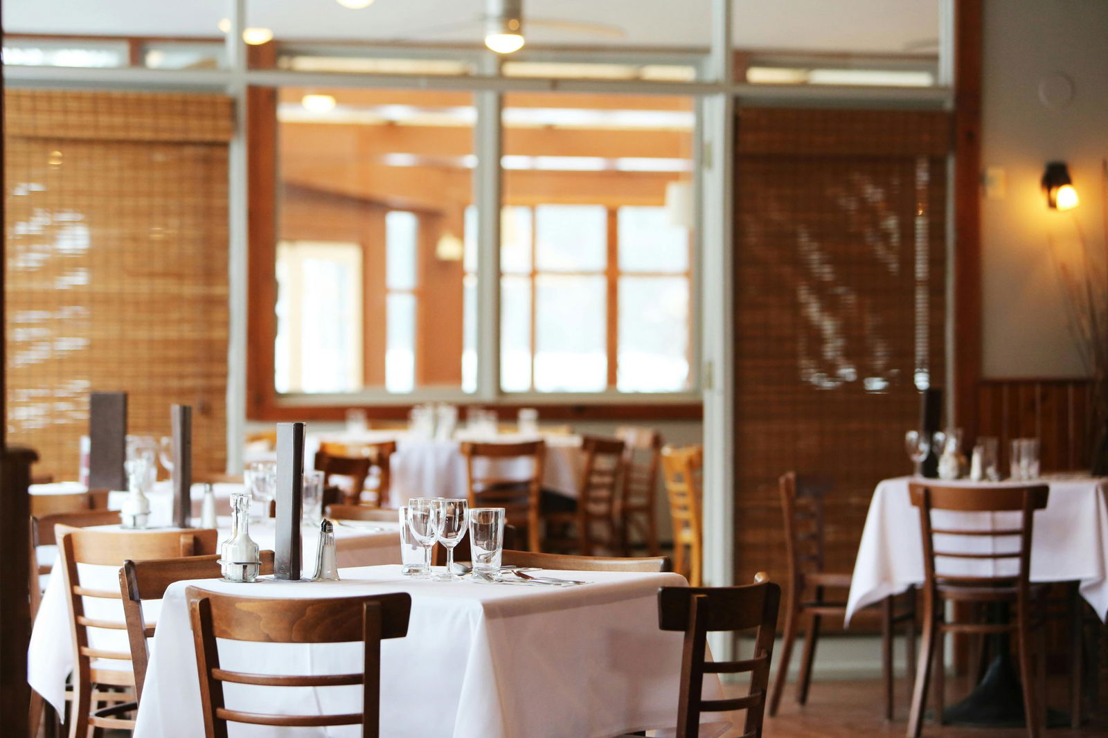 Why Wooden Materials Are Perfect for Restaurant Menus