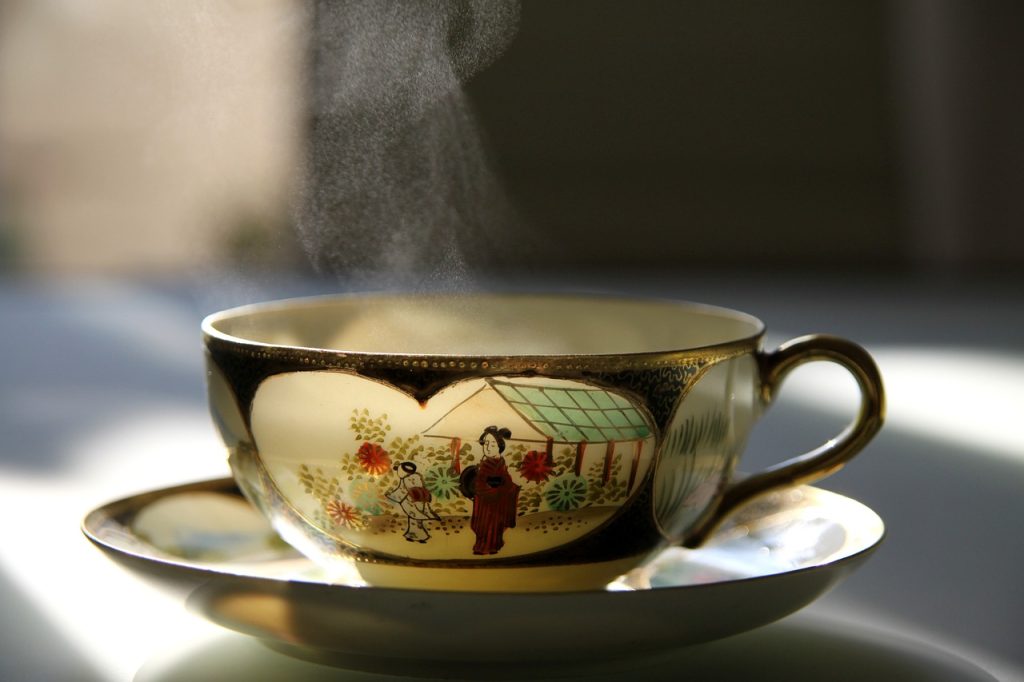How to Host a Perfect Afternoon Tea: Essentials for Your Tea Set