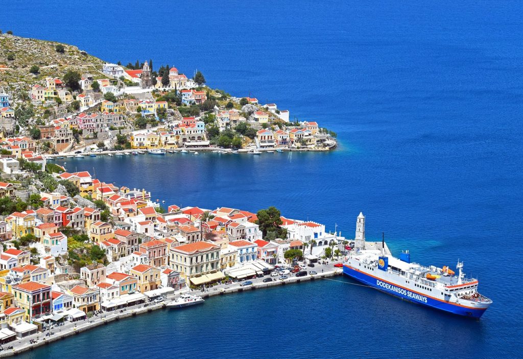 6 Greek Islands Redefining Style, Glam and Indulgence