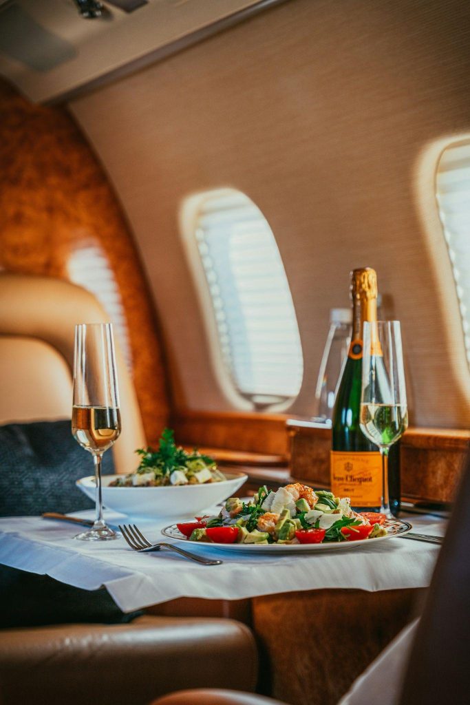 Jet-Set Secrets: How the Elite Unwind Between Destinations