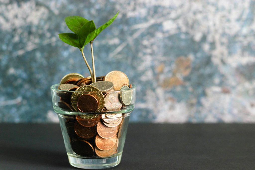 Should You Pay Off Debt or Save? Here's the Smartest Order