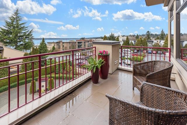 7 Creative Balcony Decor Ideas Trending This Year