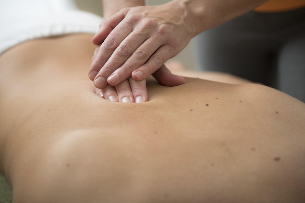 How to Effectively Manage Persistent Neck and Back Pain When Home Remedies Aren’t Enough